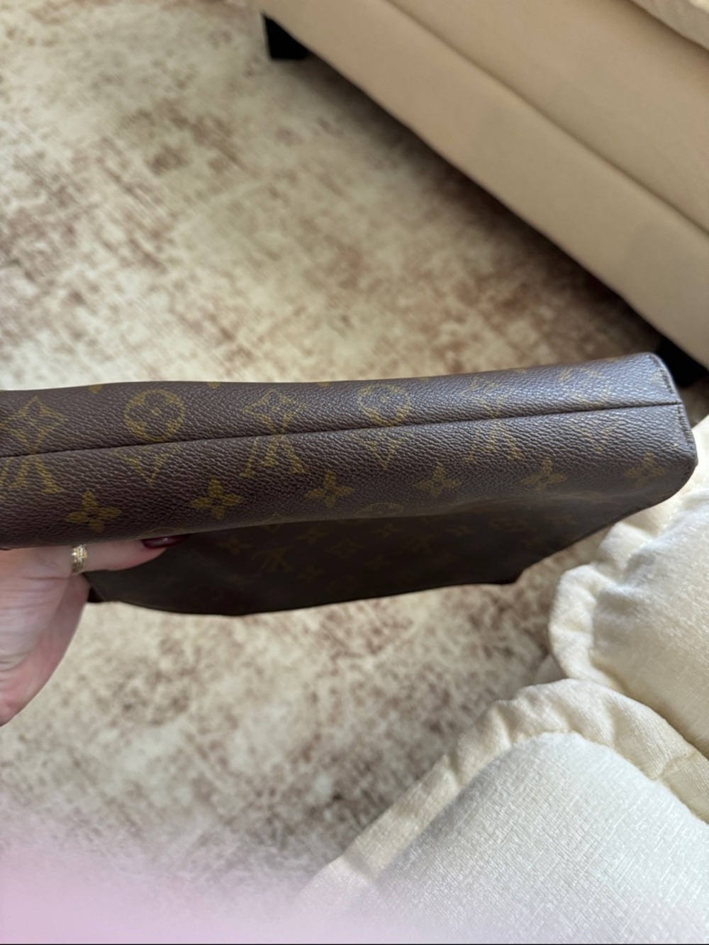 Louis Vuitton Monogram Canvas Toiletry Pouch in Brown and Tan - Picture 5 of 5